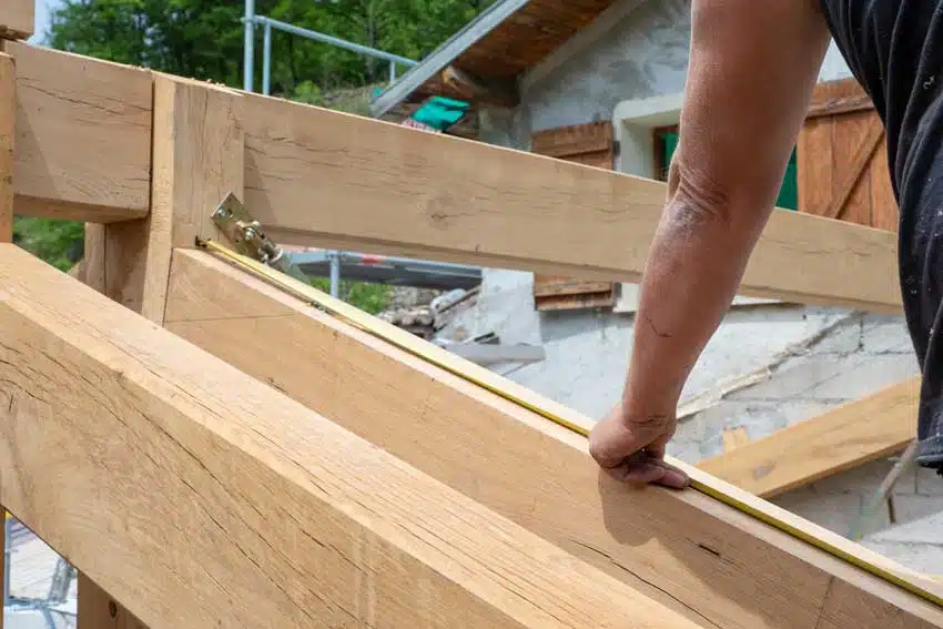 Travaux de charpente et réfection de toiture à Annecy : structure bois, couvreur charpentier David GUERDENER en Haute-Savoie (74).